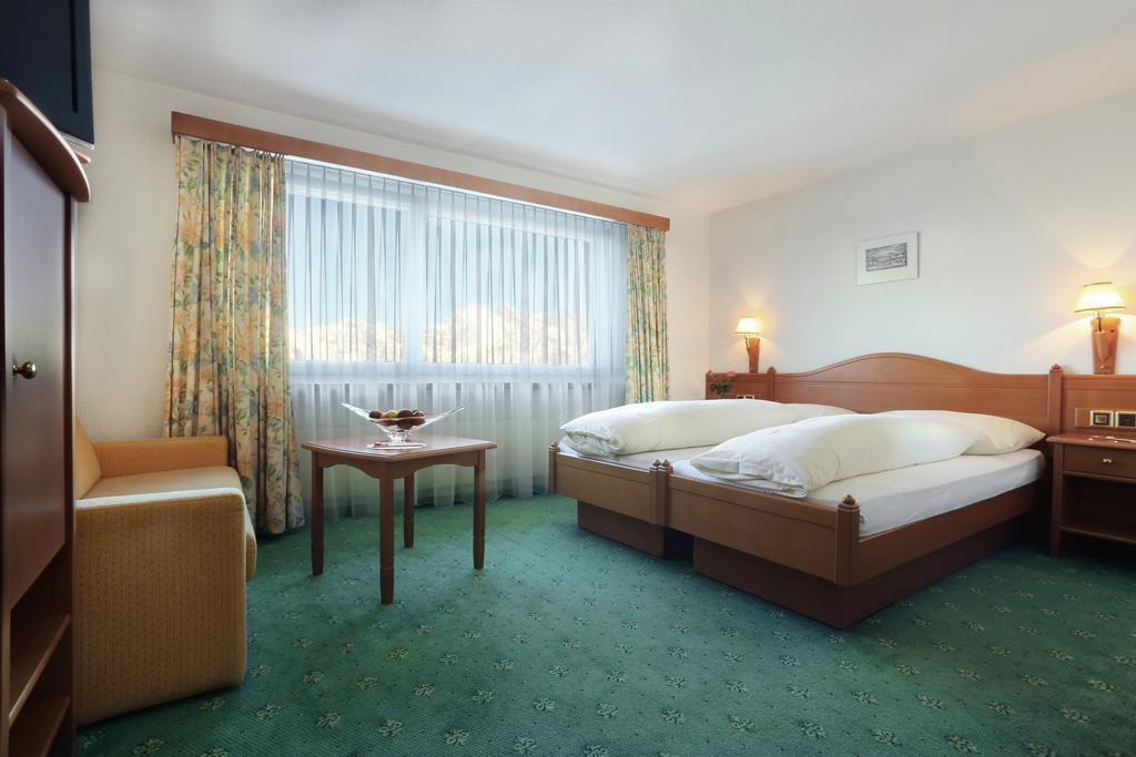 Hotel Tannenboden - Steinbock فلمسربرغ الغرفة الصورة